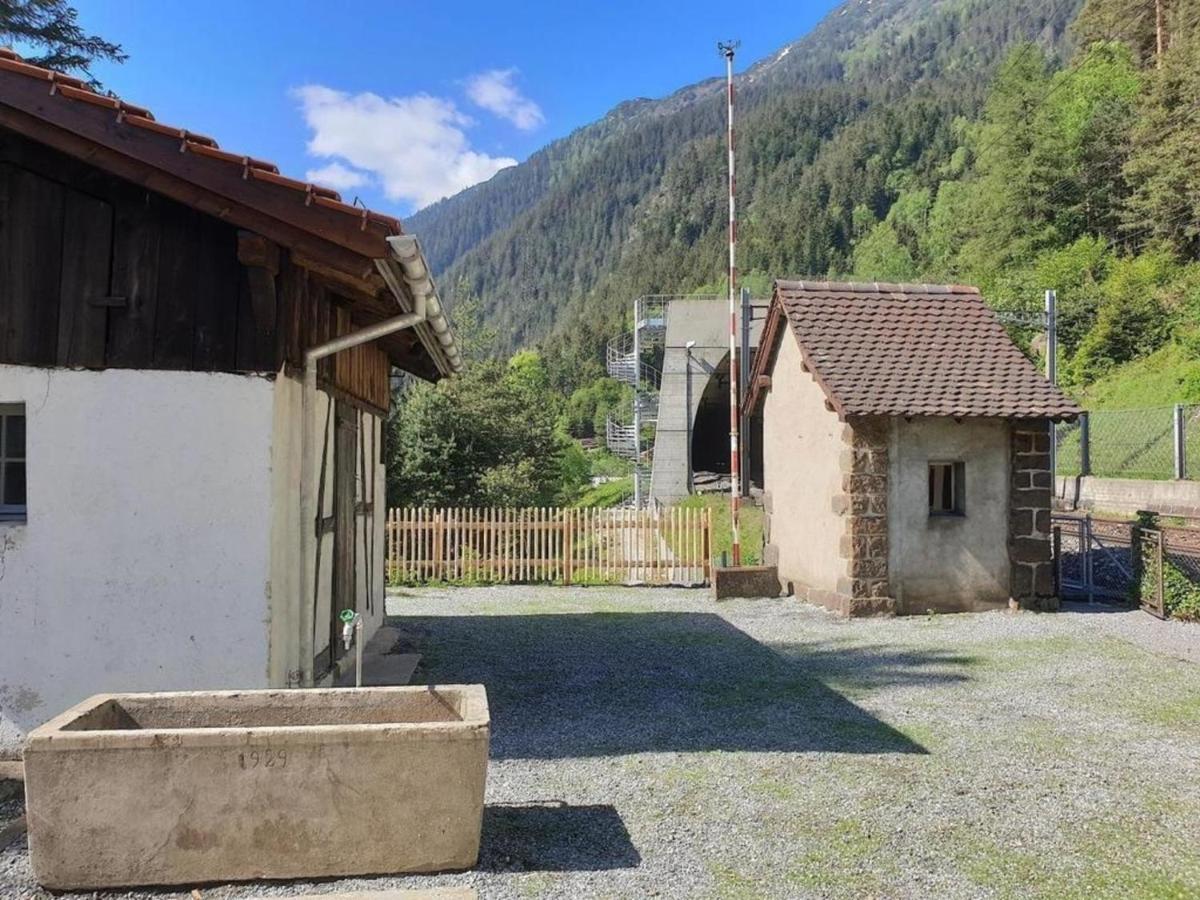 Vila Bahnwaerterhaus Eggwald Wassen Exteriér fotografie