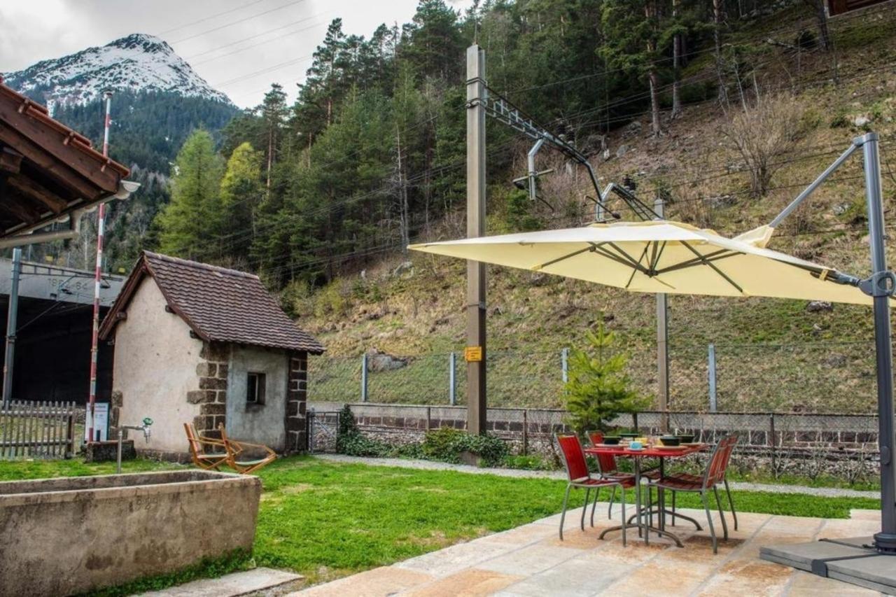 Vila Bahnwaerterhaus Eggwald Wassen Exteriér fotografie